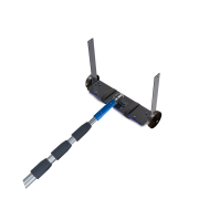 Snow plow with 6m. telescopic shaft for clearing snow from roofs